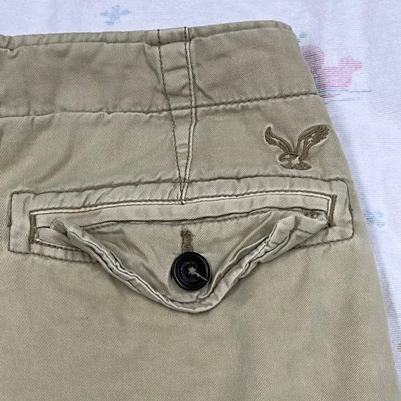 American Eagle Outfitters Tan Cargo Shorts Relaxed Fit - Picture 6 of 8
